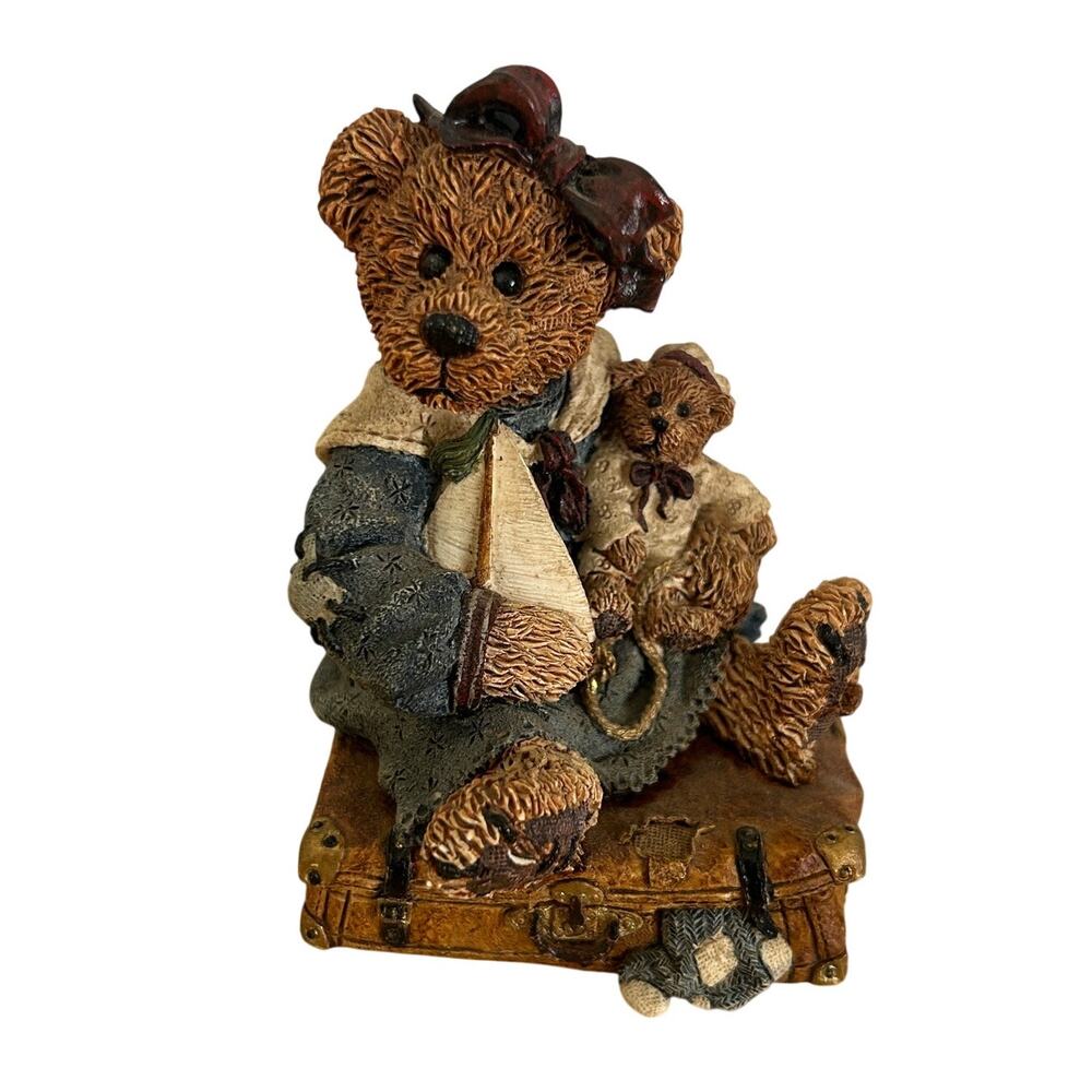 Boyds Bearstone 1993 Sailboat Baby Bear on Suitcase Figurine Style 2000